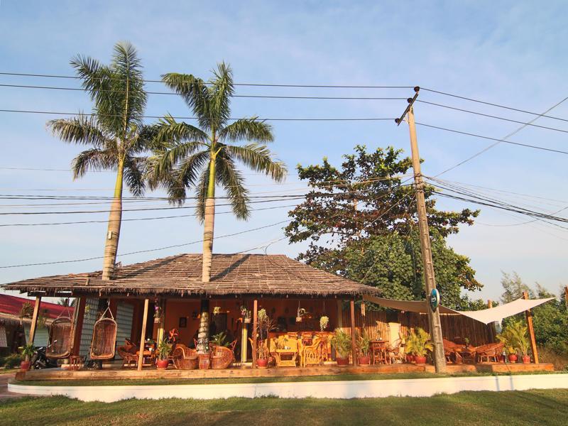 Sunset Lounge Hotel Sihanoukville Exterior foto