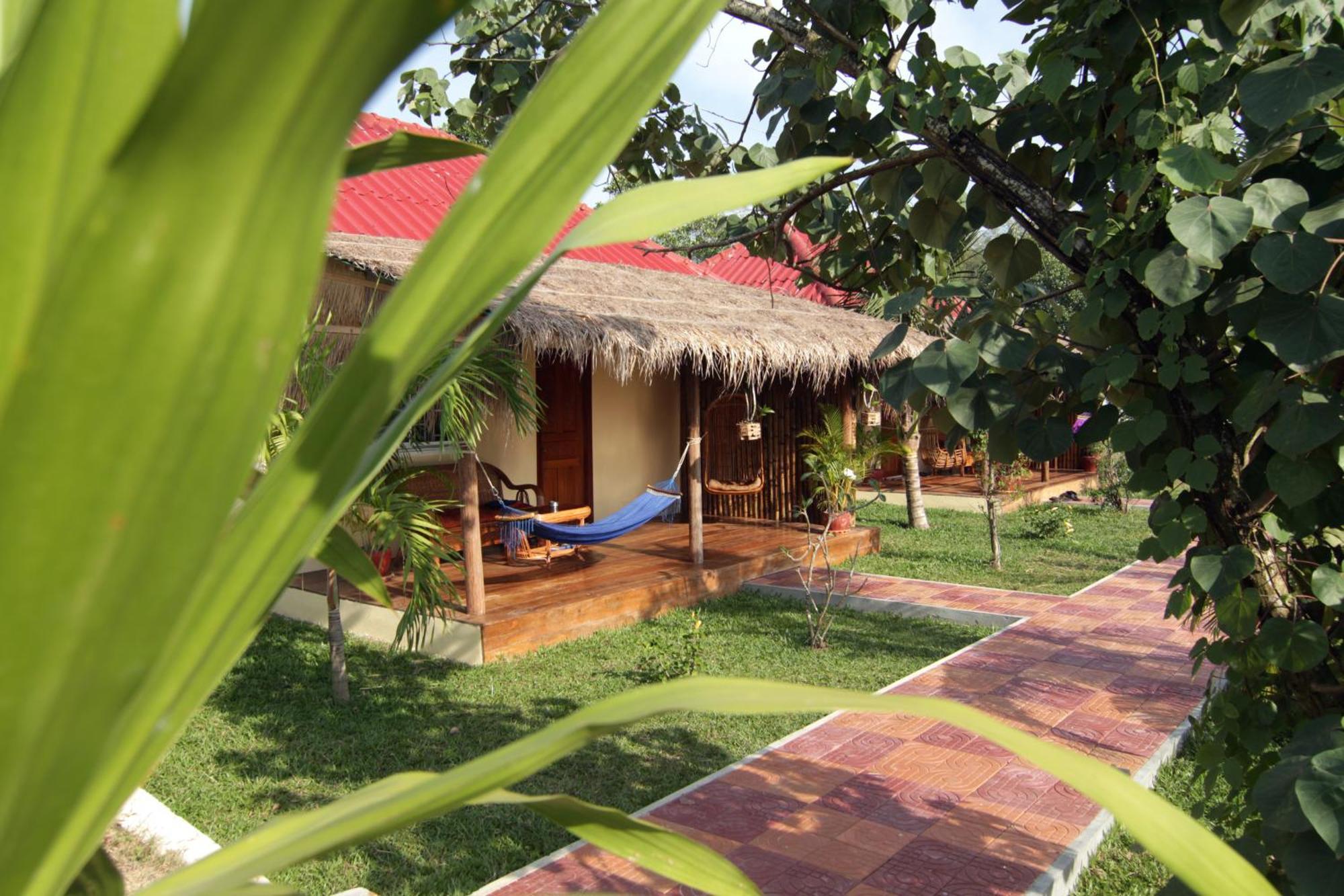 Sunset Lounge Hotel Sihanoukville Quarto foto