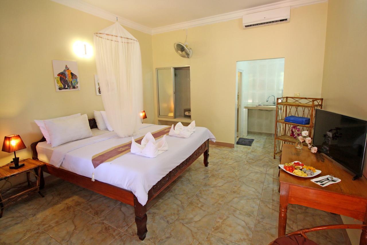 Sunset Lounge Hotel Sihanoukville Exterior foto