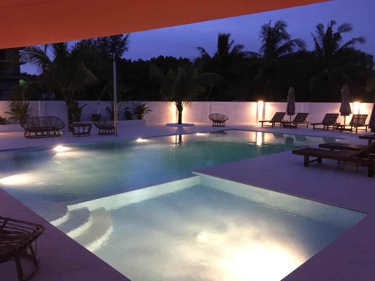 Sunset Lounge Hotel Sihanoukville Exterior foto